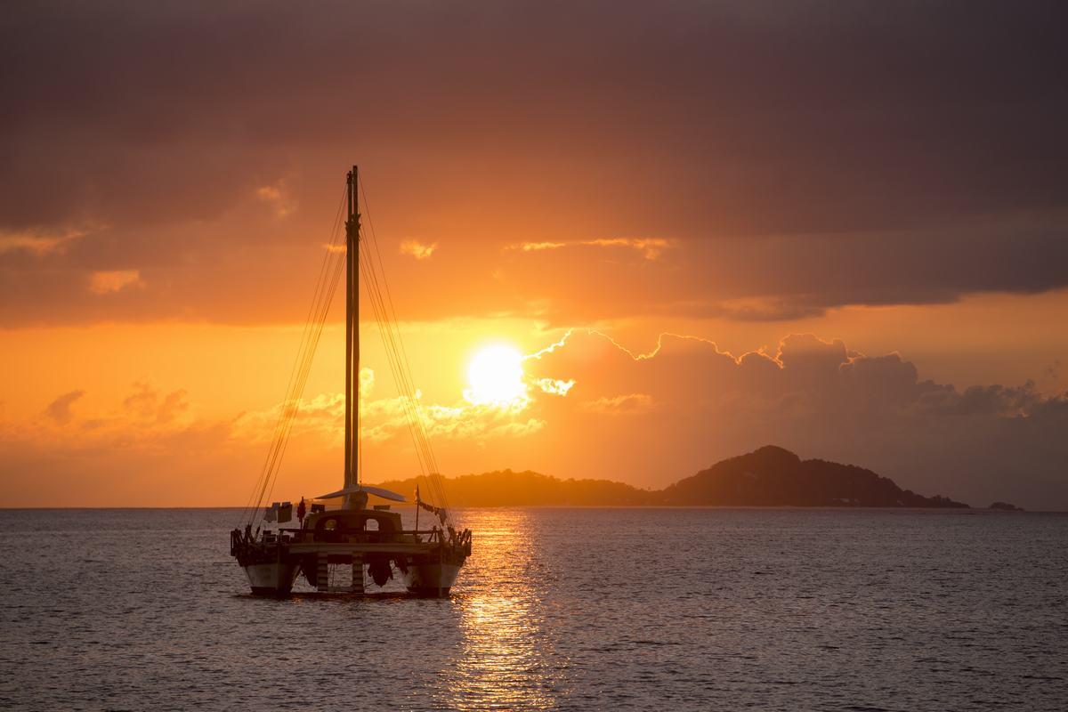 Indian Ocean Lodge Grand Anse  Bagian luar foto