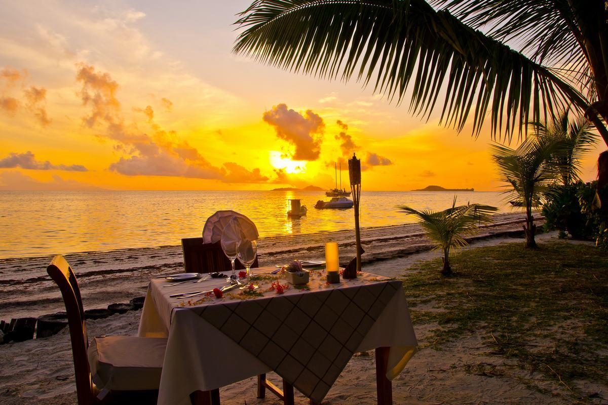 Indian Ocean Lodge Grand Anse  Bagian luar foto