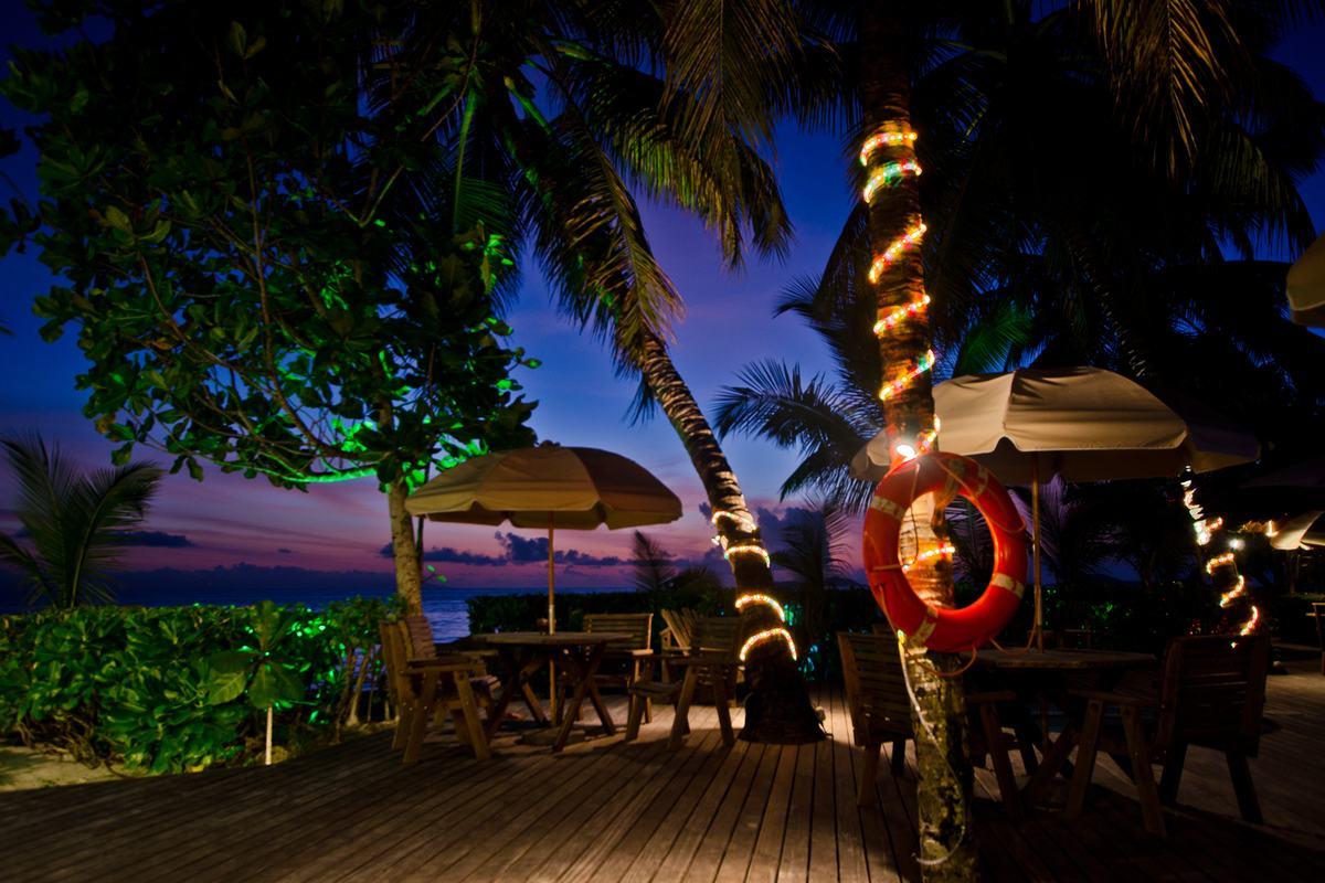 Indian Ocean Lodge Grand Anse  Bagian luar foto