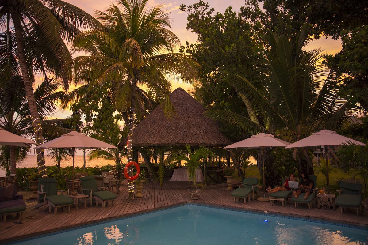 Indian Ocean Lodge Grand Anse  Bagian luar foto